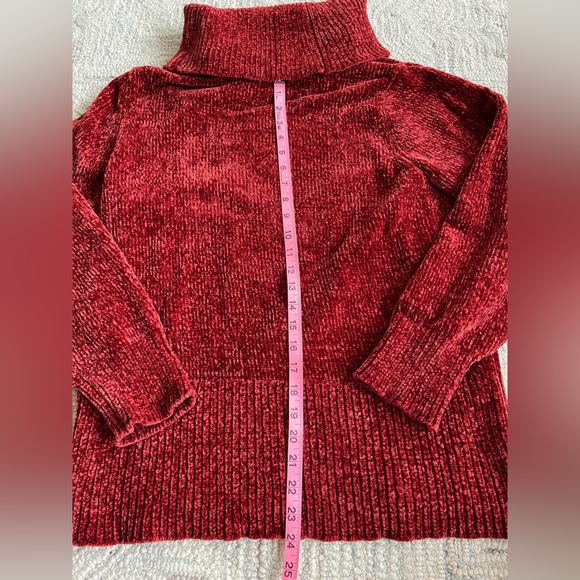 Gorgeous (!!) chenille red oversized turtleneck sweater - Picture 3 of 5